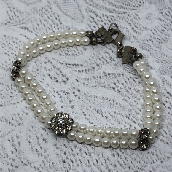 Bundle lot 3 vintage faux pearls bracelets retro glam formal costume dressy. - Picture 5 of 7